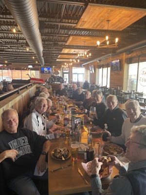 lunchgrp.JPG